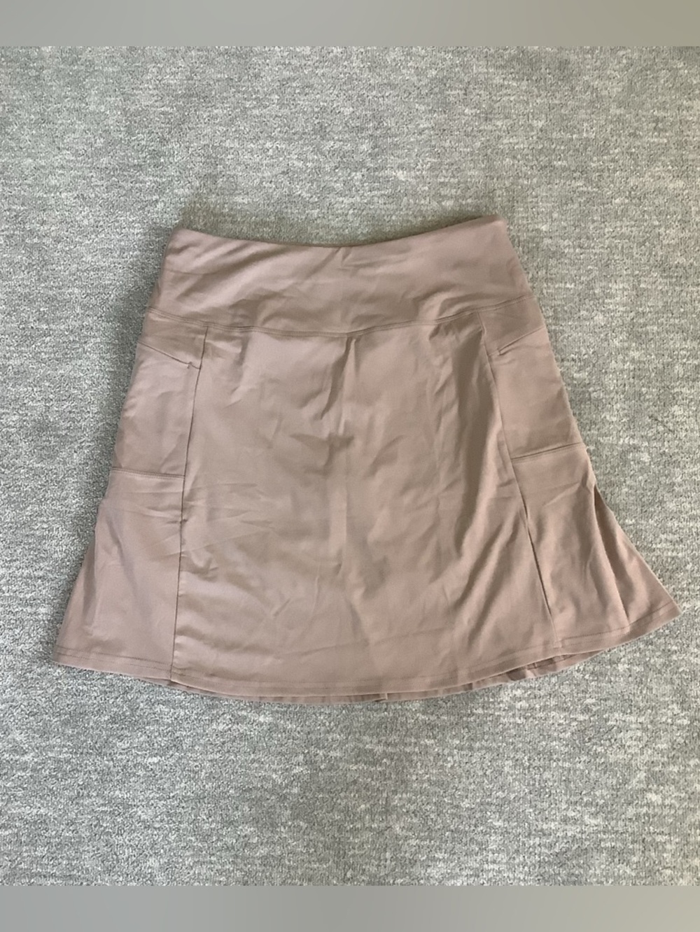 Santiny NWT Women's Taupe A-Line Activewear Golf/Tennis Skort Sz. M